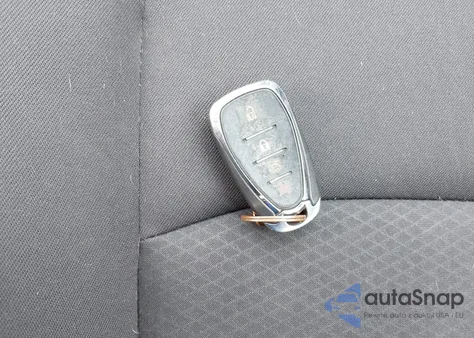 2017 Chevrolet Malibu Hybrid from USA, damaged, VIN 1G1ZJ5SU5HF236145